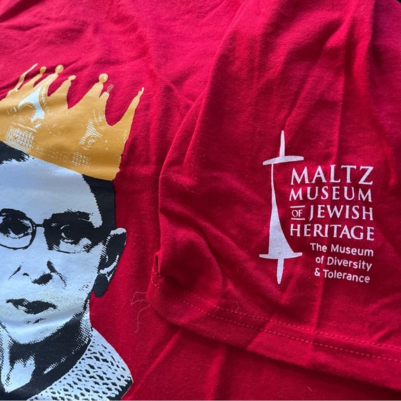 Dist Rict Notorious RBG Graphic T-Shirt Maltz Museum Red Multiple Sizes - Picture 2 of 4